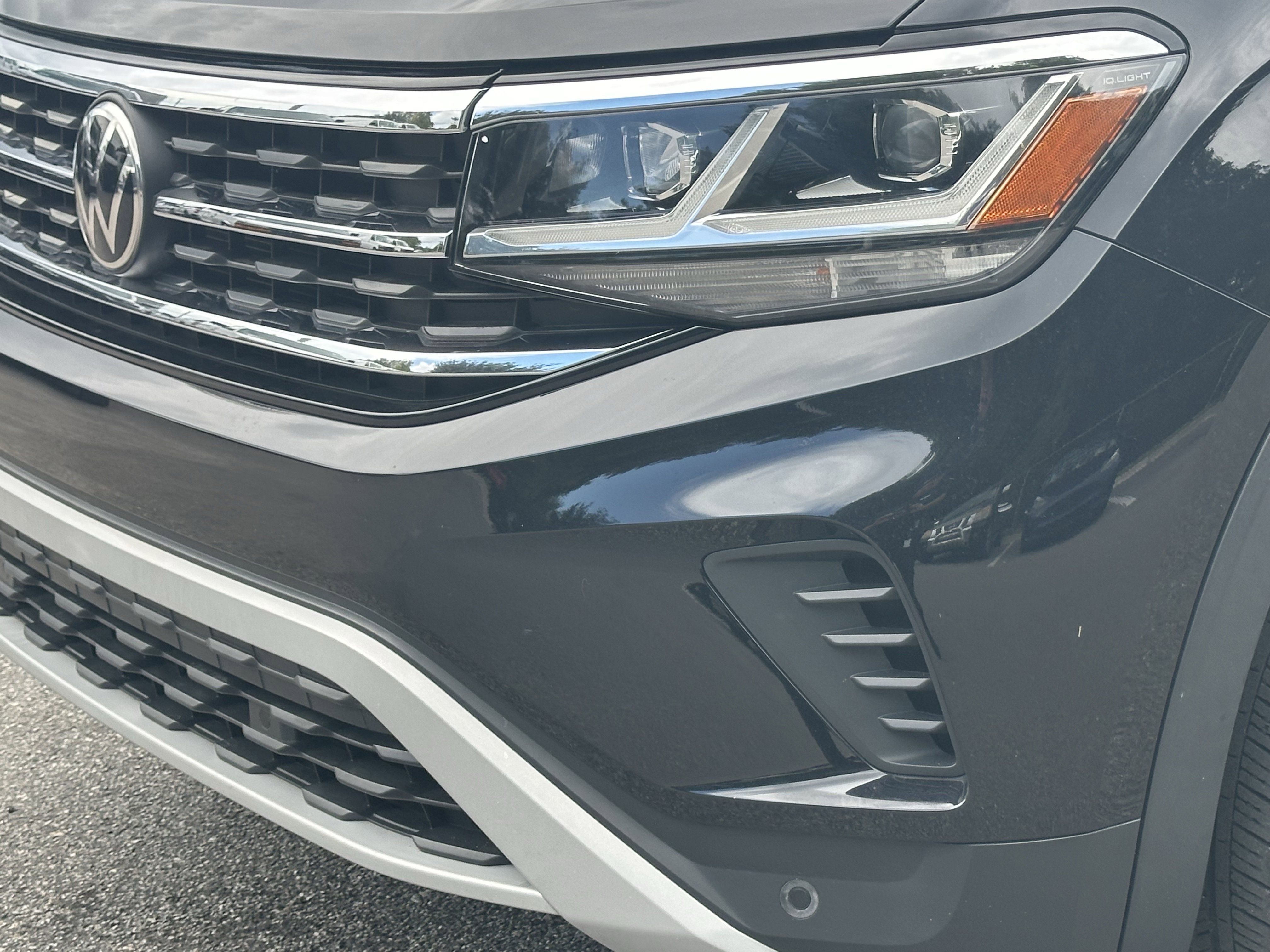 Used 2022 Volkswagen Atlas SE w/ Black Wheel Package image 5