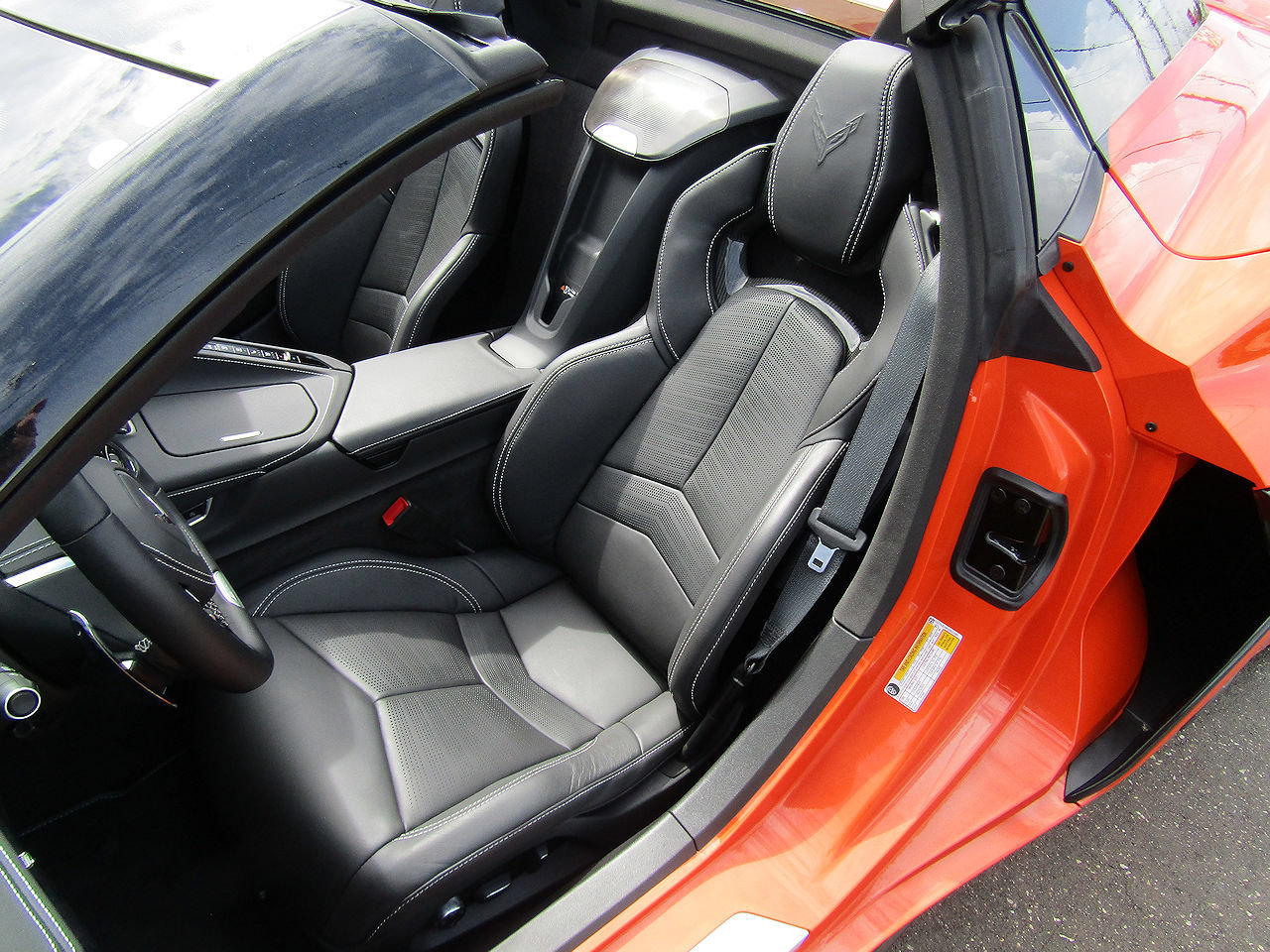 Used 2025 Chevrolet Corvette E-Ray w/ Stealth Interior Trim Package AWD/4WD image 9