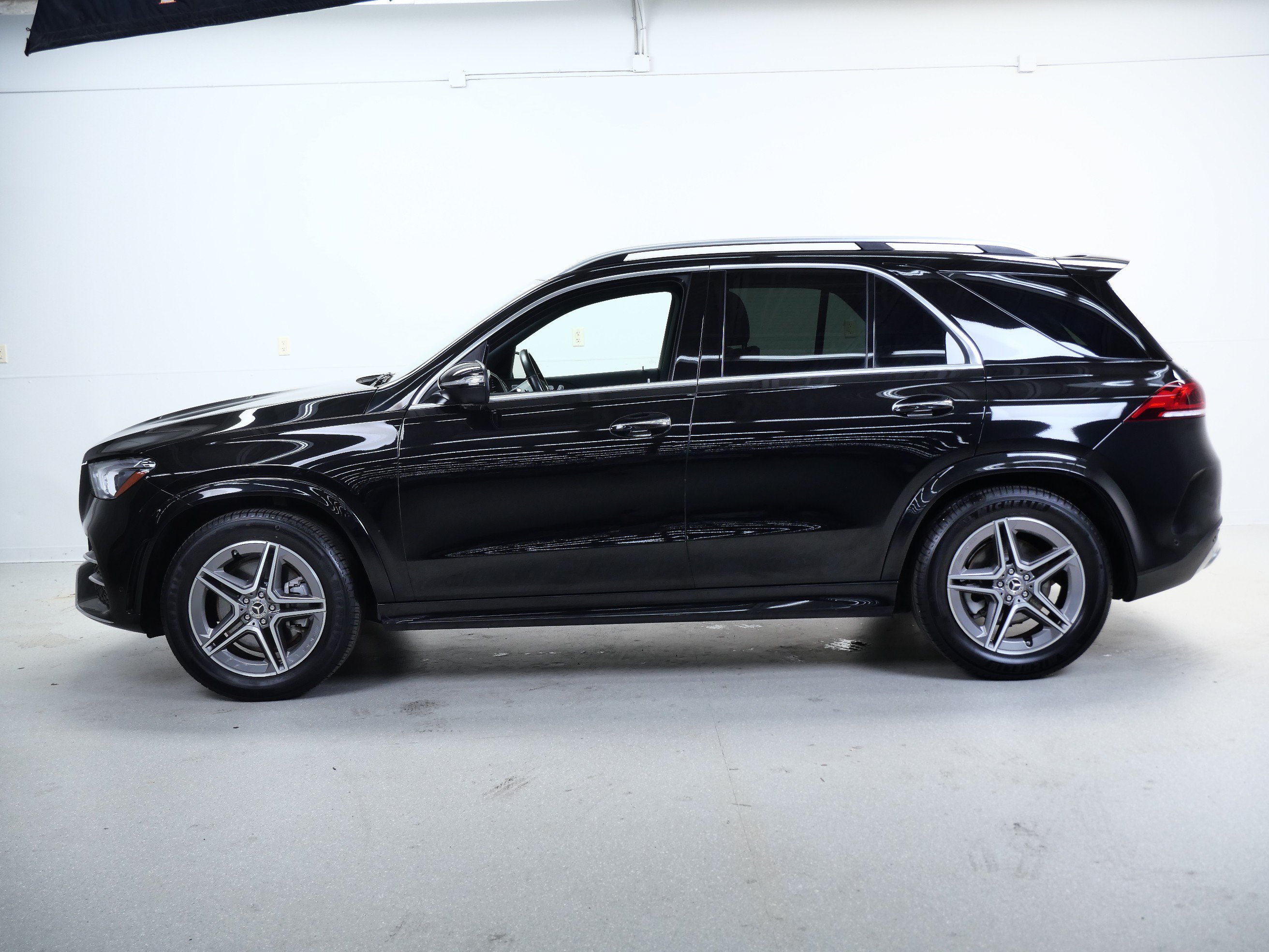 Used 2021 Mercedes-Benz GLE 450 4MATIC image 10