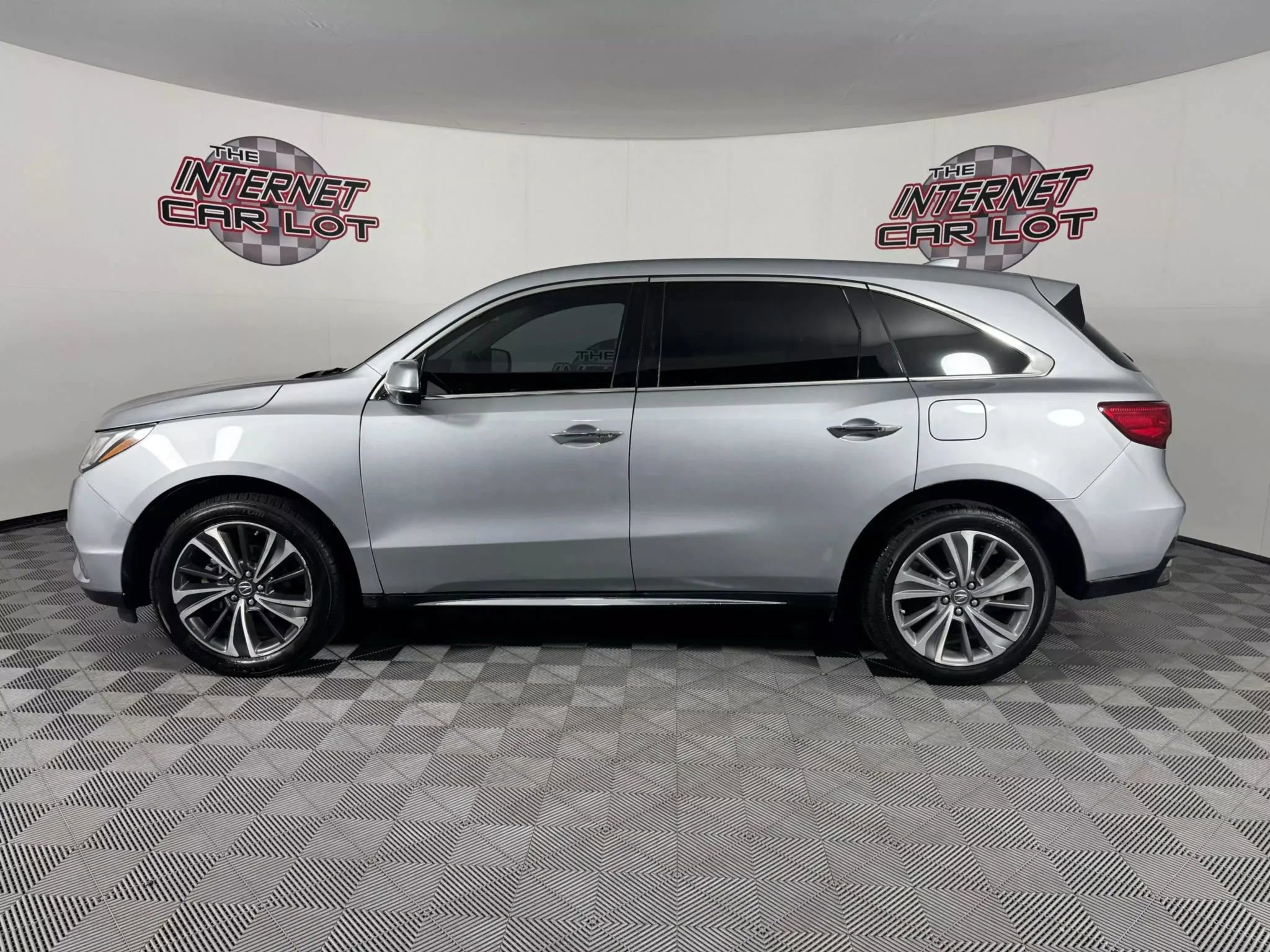 Used 2020 Acura MDX FWD w/ Technology Package image 4