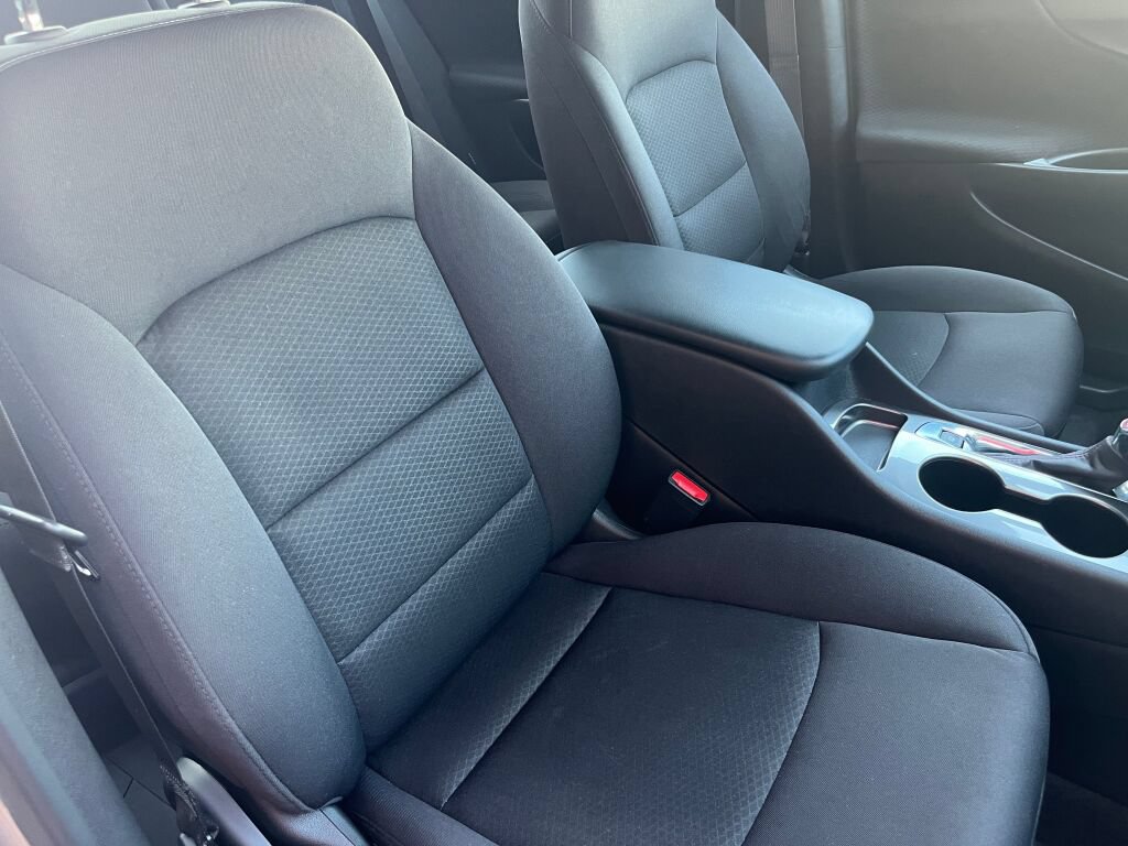 Used 2024 Chevrolet Malibu RS FWD image 30