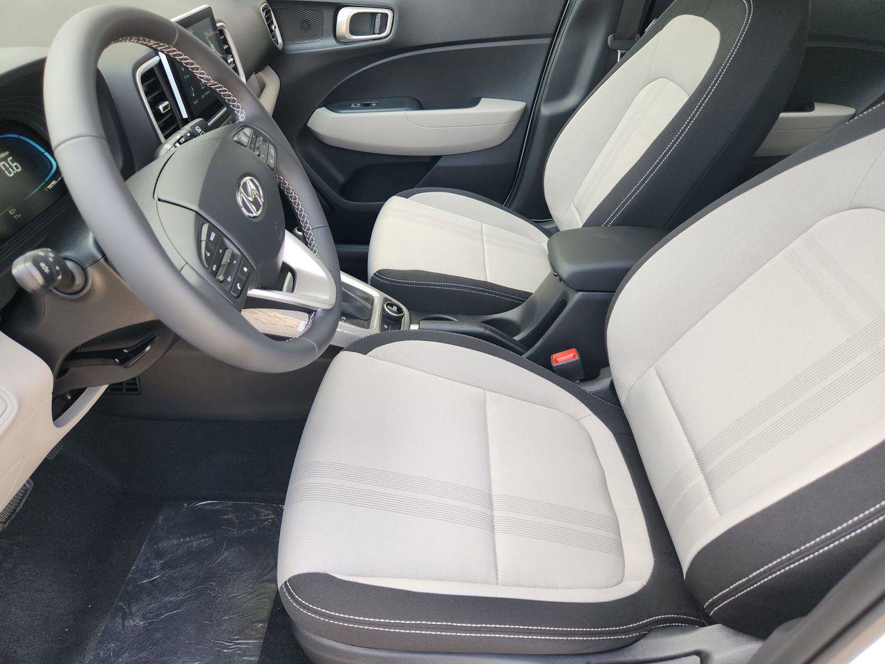 New 2026 Hyundai Venue SEL FWD image 10