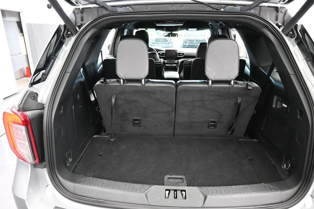 Used 2023 Ford Explorer ST AWD/4WD image 46