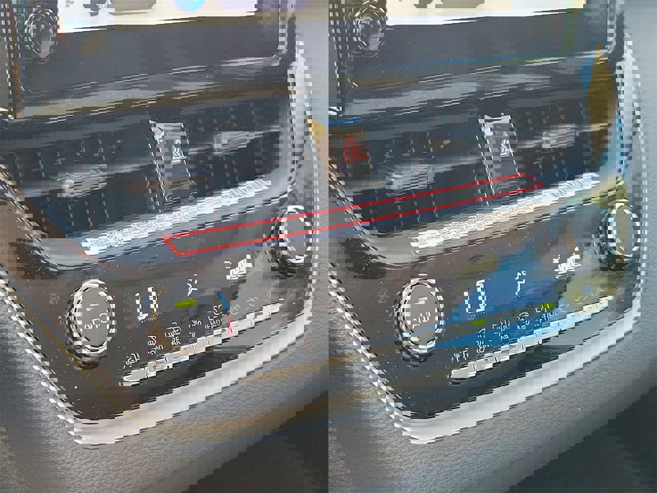 New 2026 Toyota Corolla LE image 25