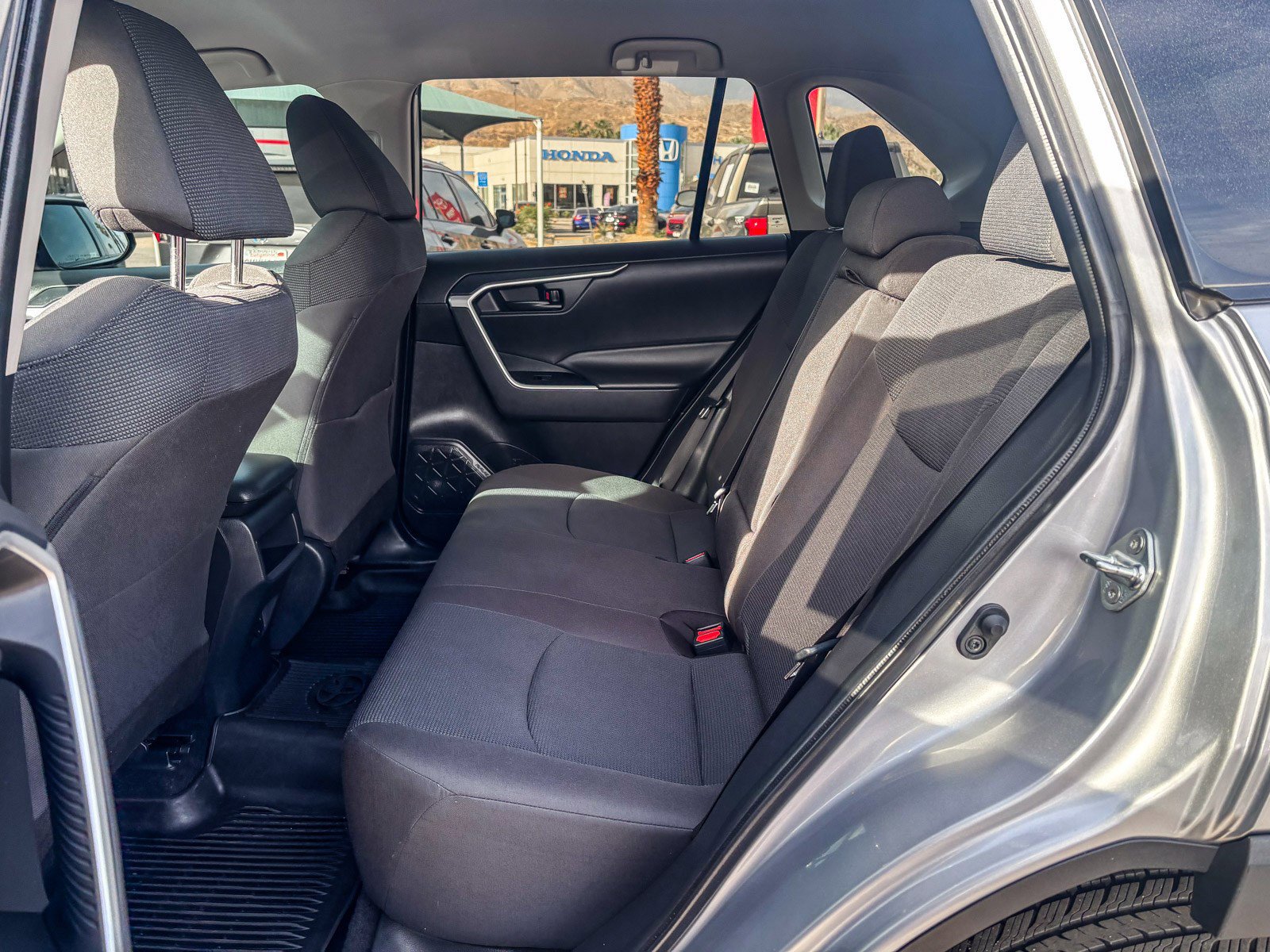 Certified 2021 Toyota RAV4 LE image 21