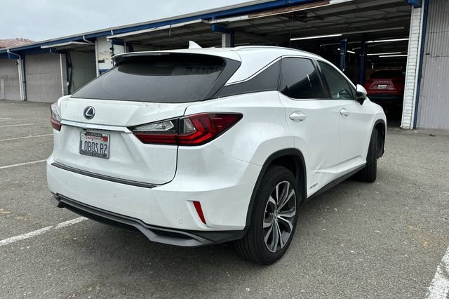 Used 2017 Lexus RX 450h AWD w/ Cold Weather Package image 5