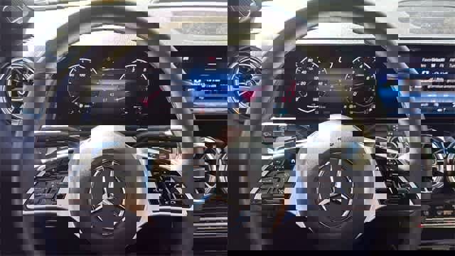 Certified 2025 Mercedes-Benz GLB 250 4MATIC image 89