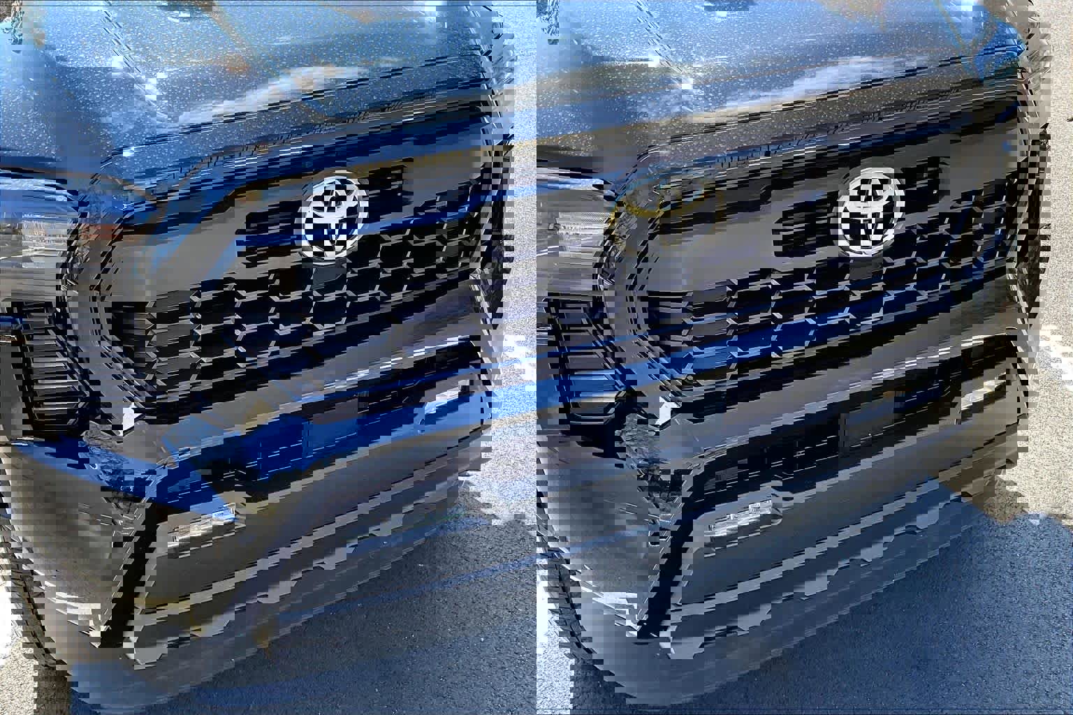 Certified 2025 Toyota Tacoma TRD Sport image 28