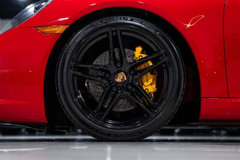 Used 2017 Porsche 911 Carrera RWD image 12