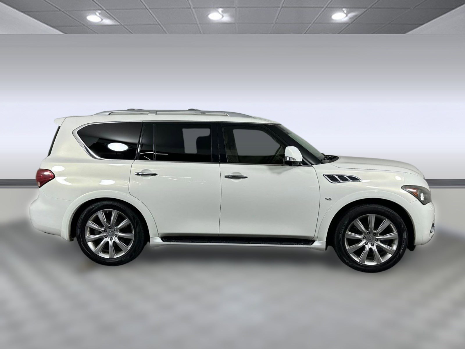 Used 2014 INFINITI QX80 2WD w/ Deluxe Touring Package image 7