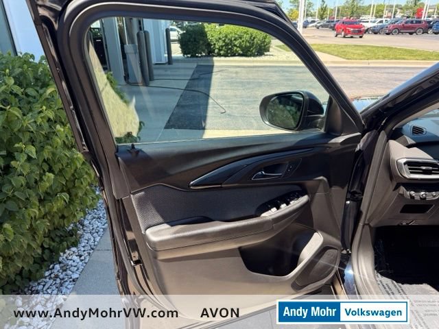 Used 2021 Chevrolet TrailBlazer LT w/ Convenience Package FWD image 16
