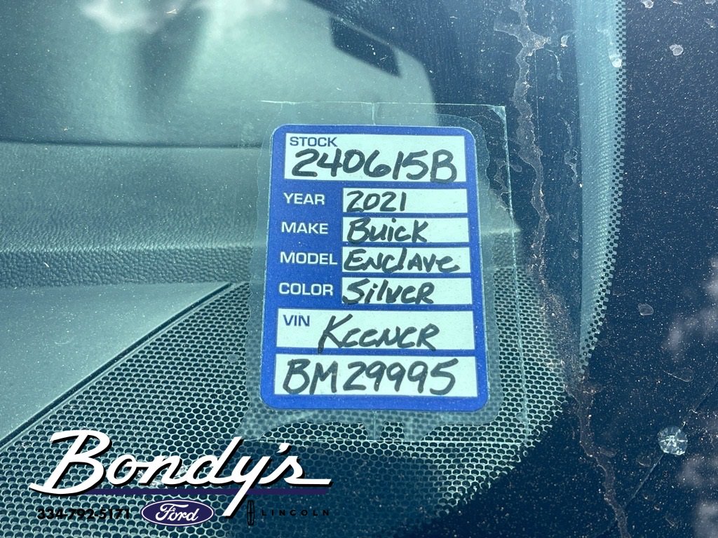 Used 2021 Buick Enclave Essence image 25