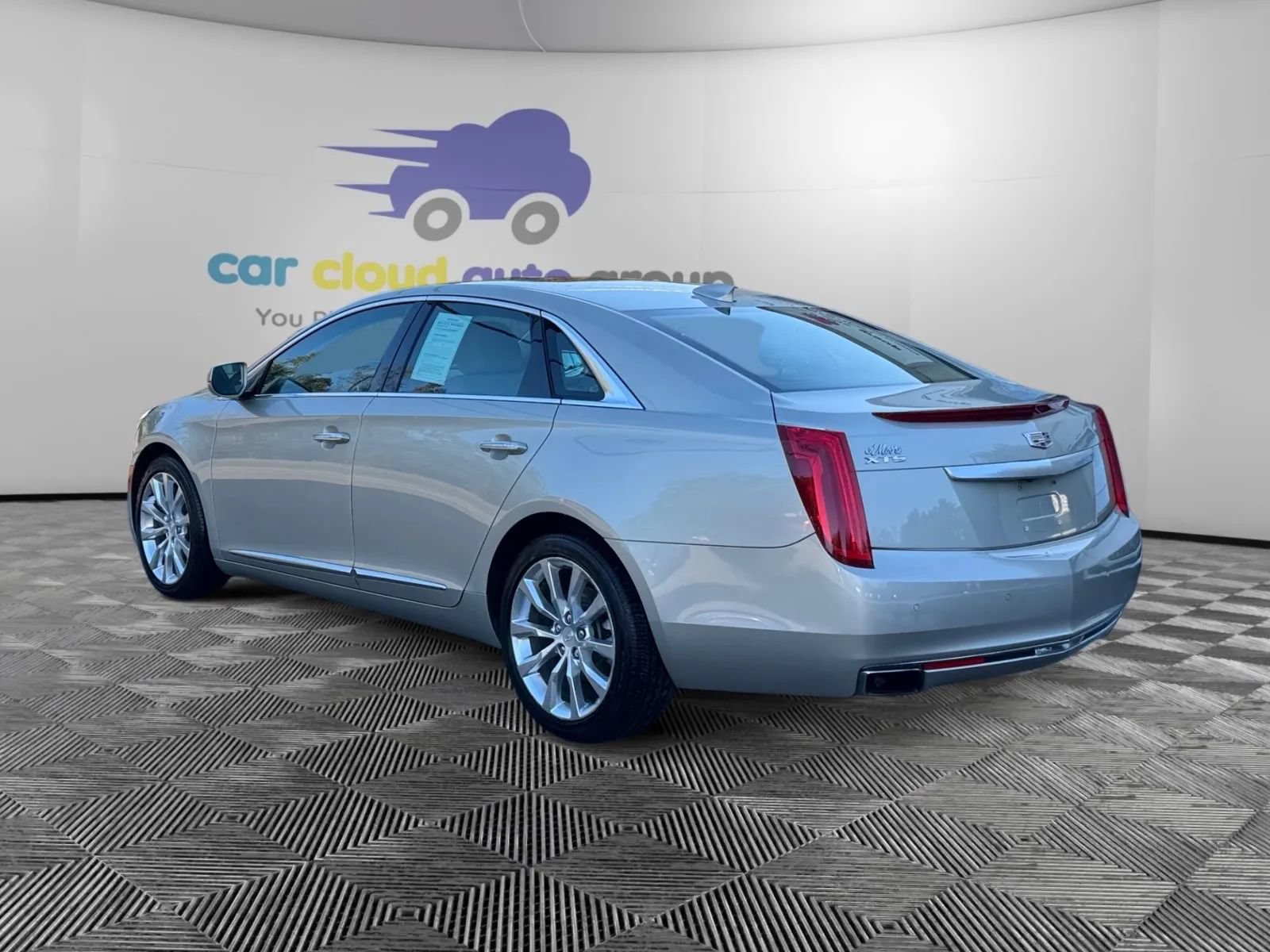 Used 2016 Cadillac XTS Luxury w/ Driver Awareness Package FWD image 3