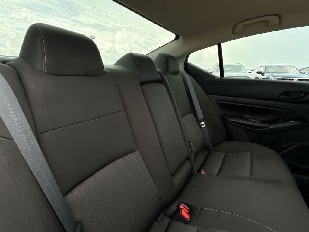 Used 2023 Nissan Altima 2.5 SV FWD image 26