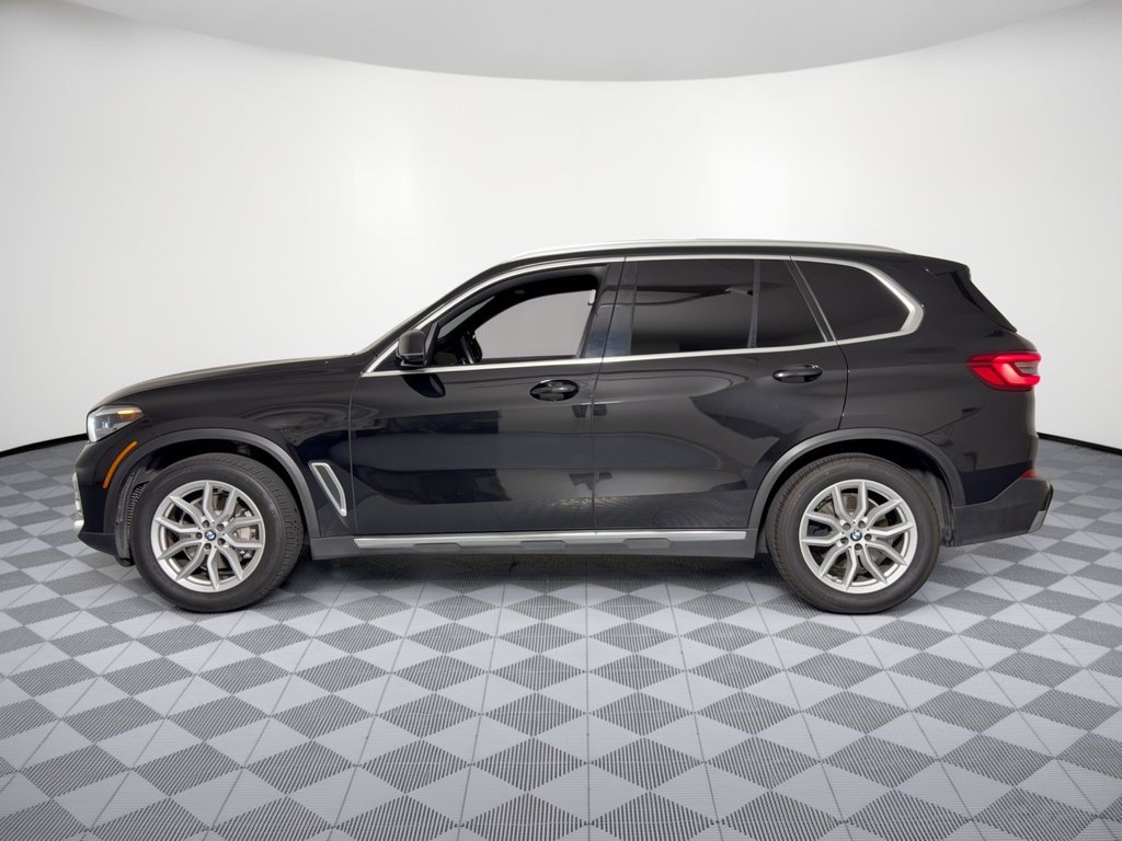 Used 2019 BMW X5 xDrive40i w/ Convenience Package AWD/4WD image 2