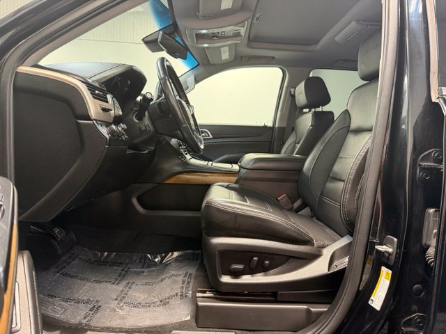 Used 2020 GMC Yukon Denali w/ Denali Ultimate Black Edition AWD/4WD image 12