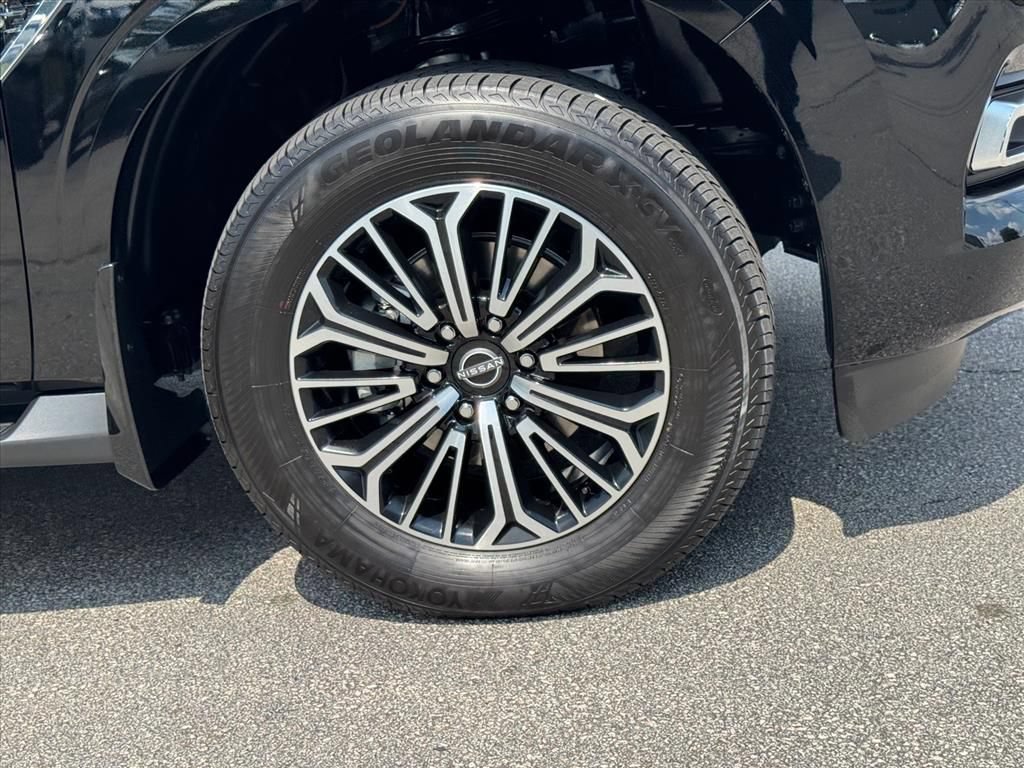 Certified 2025 Nissan Armada SL AWD/4WD image 9