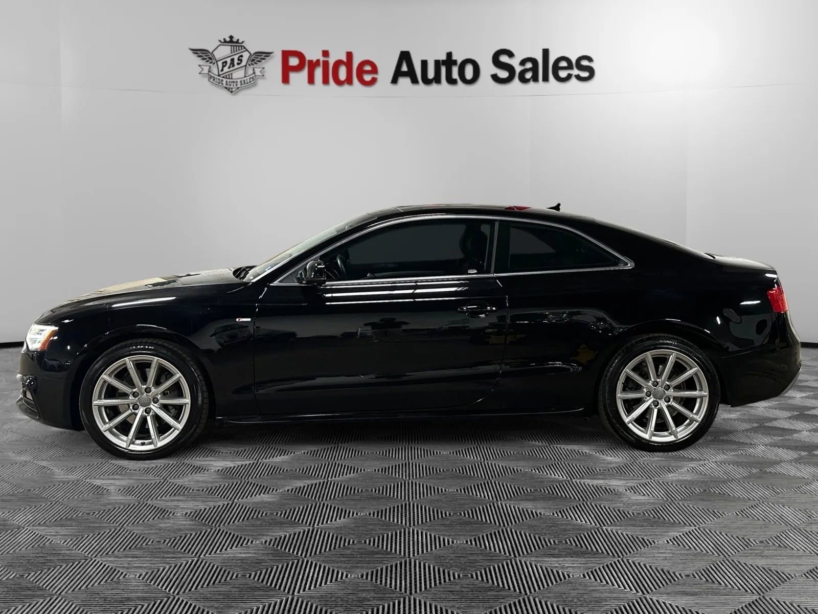 Used 2016 Audi A5 2.0T Premium Plus w/ Technology Package image 4