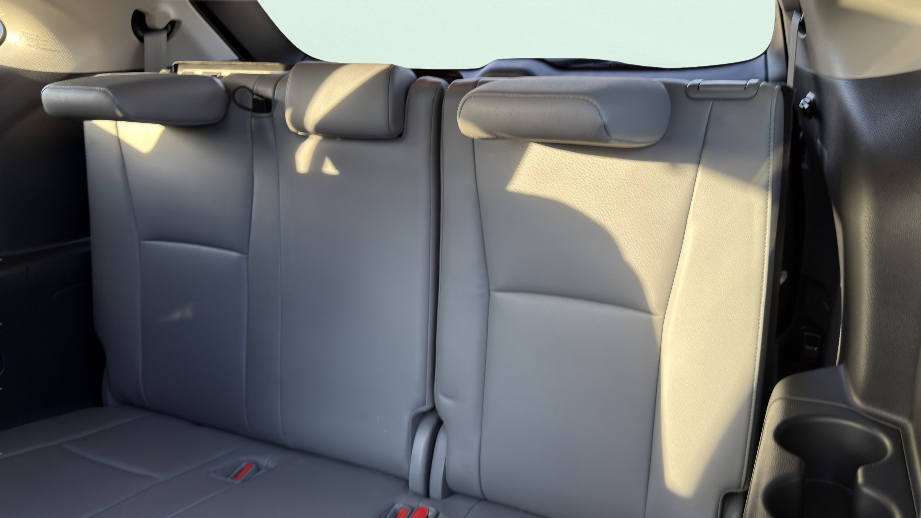 Used 2021 Toyota Highlander Platinum image 28