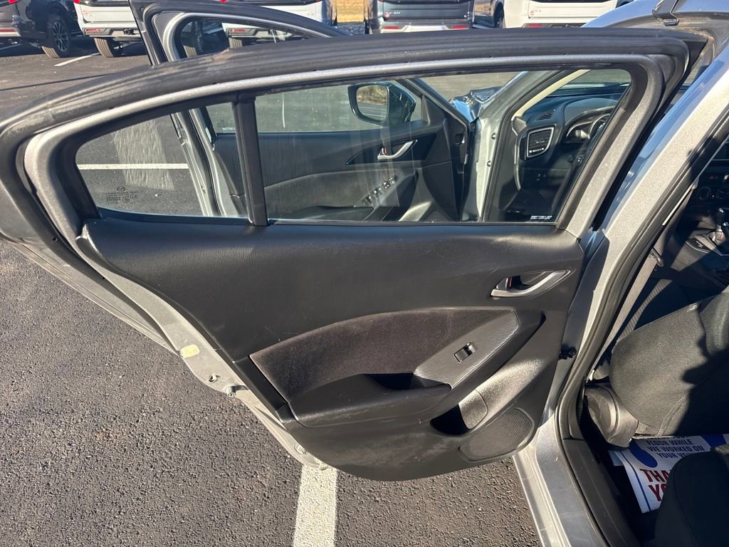 Used 2014 MAZDA MAZDA3 i Touring image 37