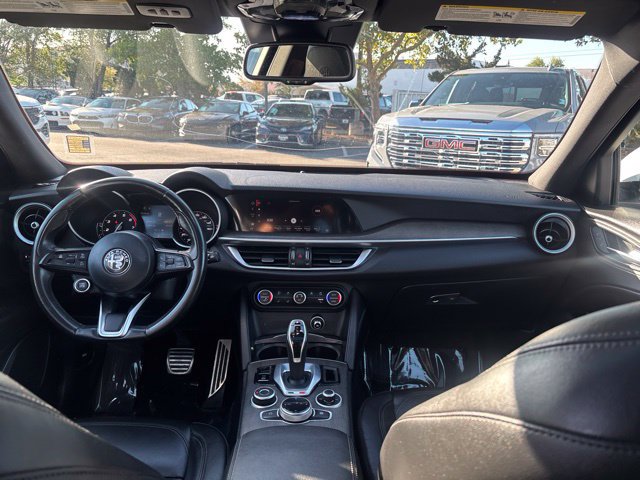 Used 2022 Alfa Romeo Stelvio Ti AWD/4WD image 41