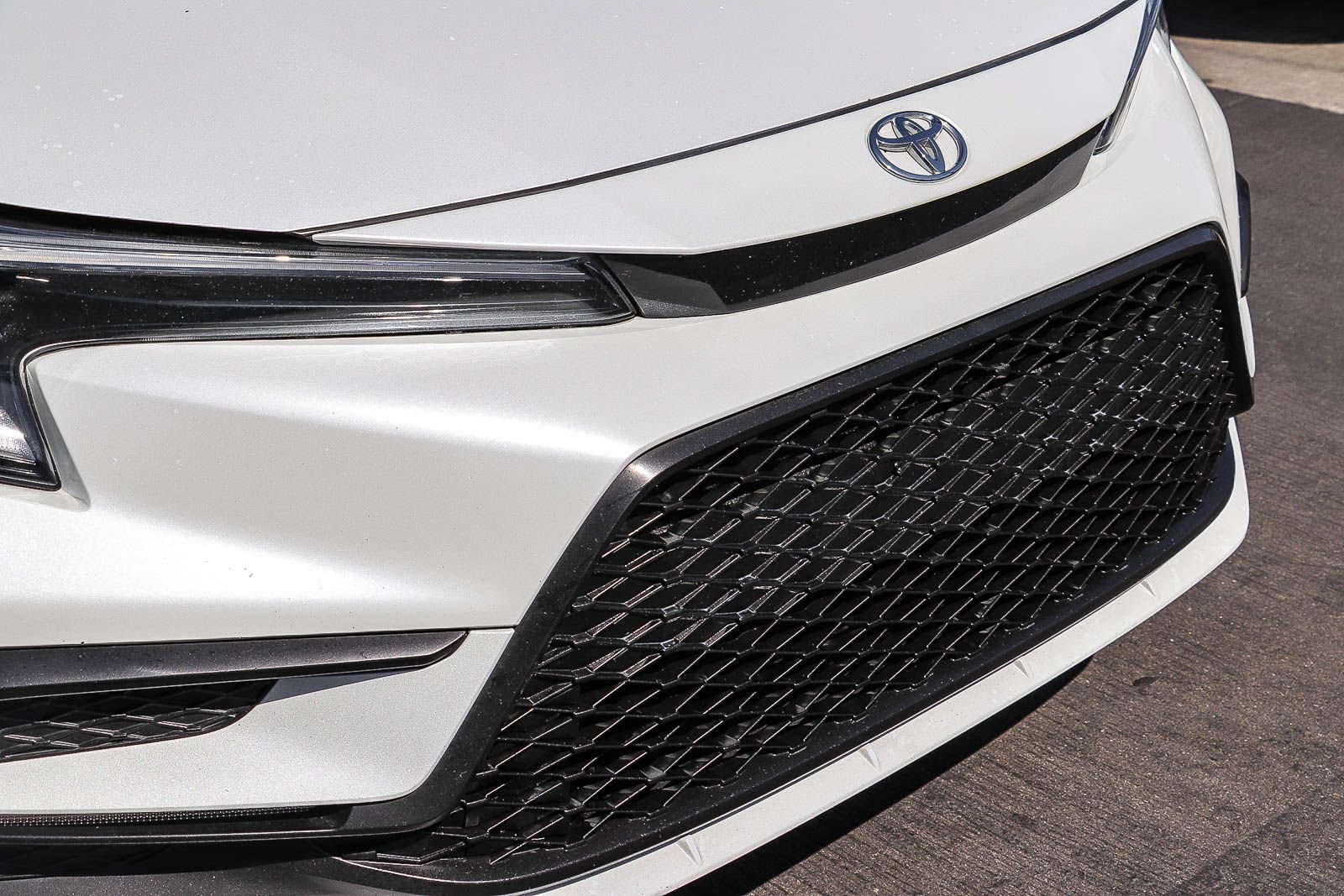 Used 2023 Toyota Corolla XSE FWD image 5