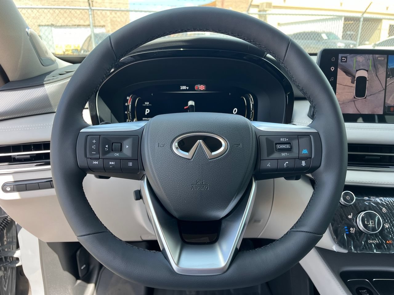 New 2027 INFINITI QX60 Luxe FWD image 18
