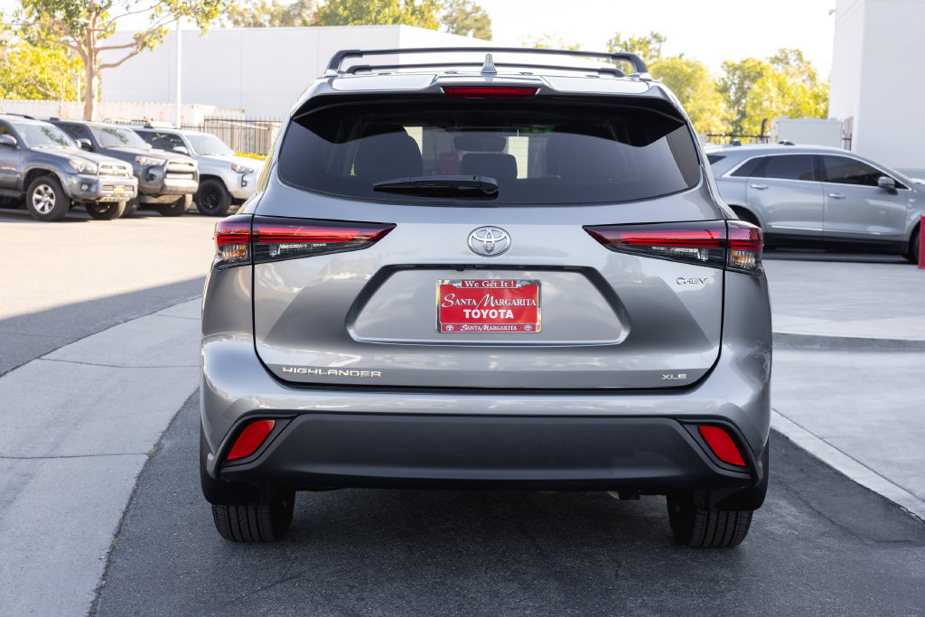 Certified 2026 Toyota Highlander XLE AWD/4WD image 6