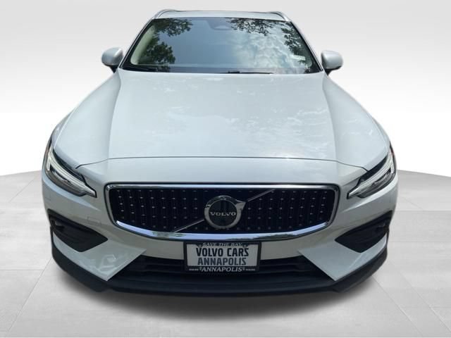 New 2026 Volvo V60 B5 Cross Country Plus w/ Protection Package Premier AWD/4WD image 2