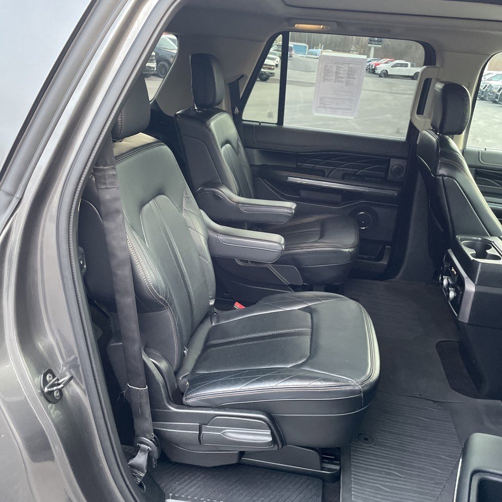 Used 2019 Ford Expedition Max Platinum image 17