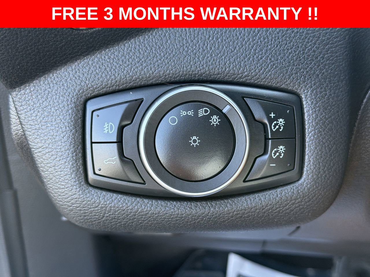 Used 2017 Ford Escape Titanium FWD image 38