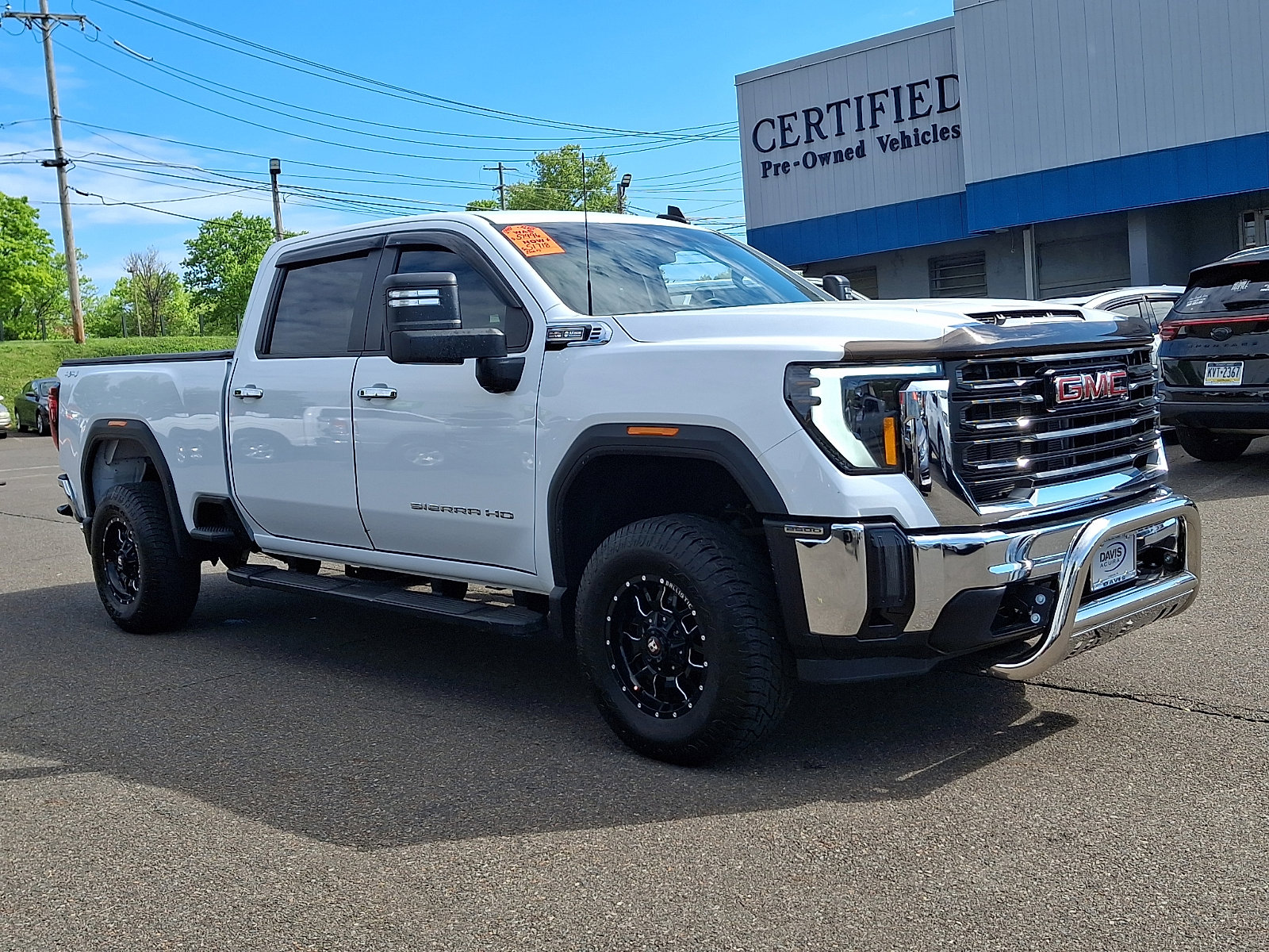 Used 2024 GMC Sierra 2500 Pro AWD/4WD image 3