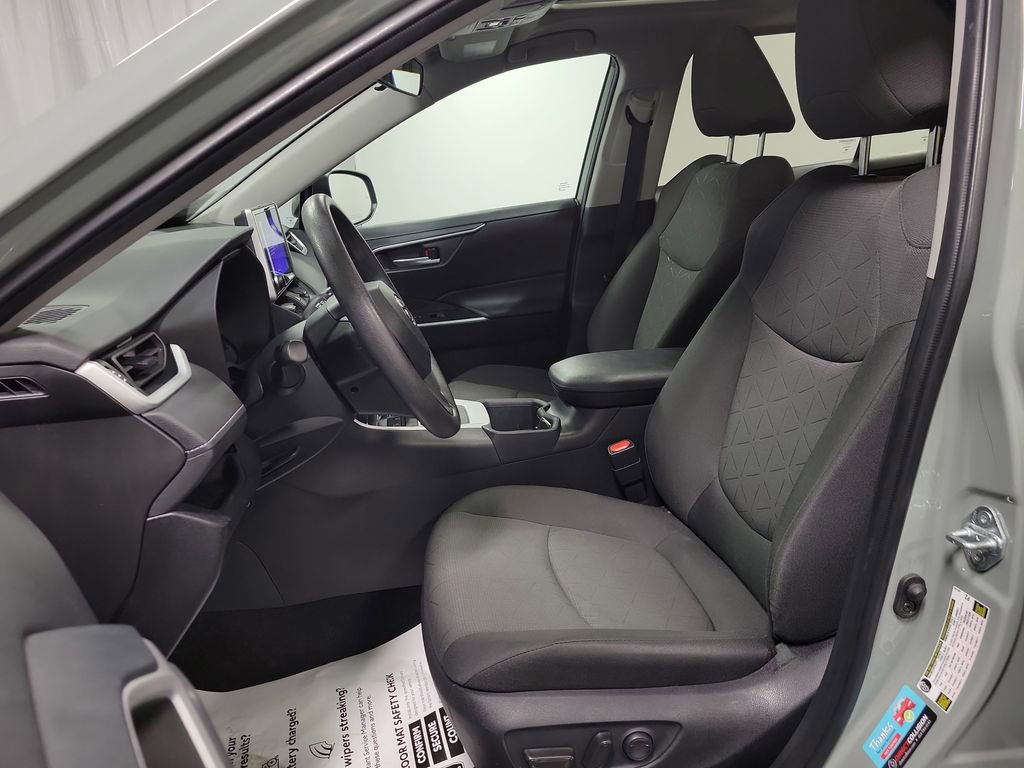Used 2023 Toyota RAV4 XLE w/ Convenience Package image 13