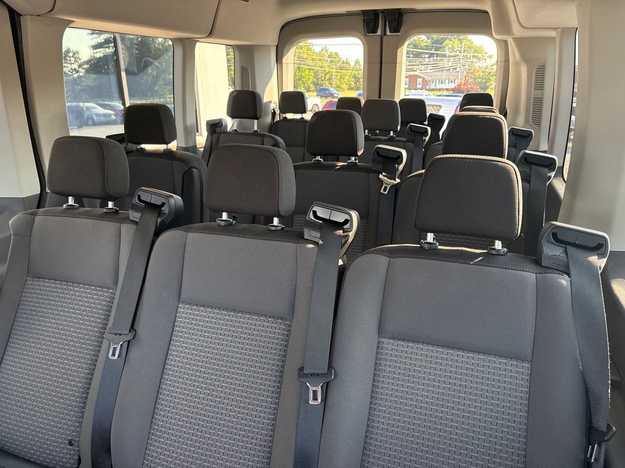 Used 2025 Ford Transit 350 XLT RWD image 4