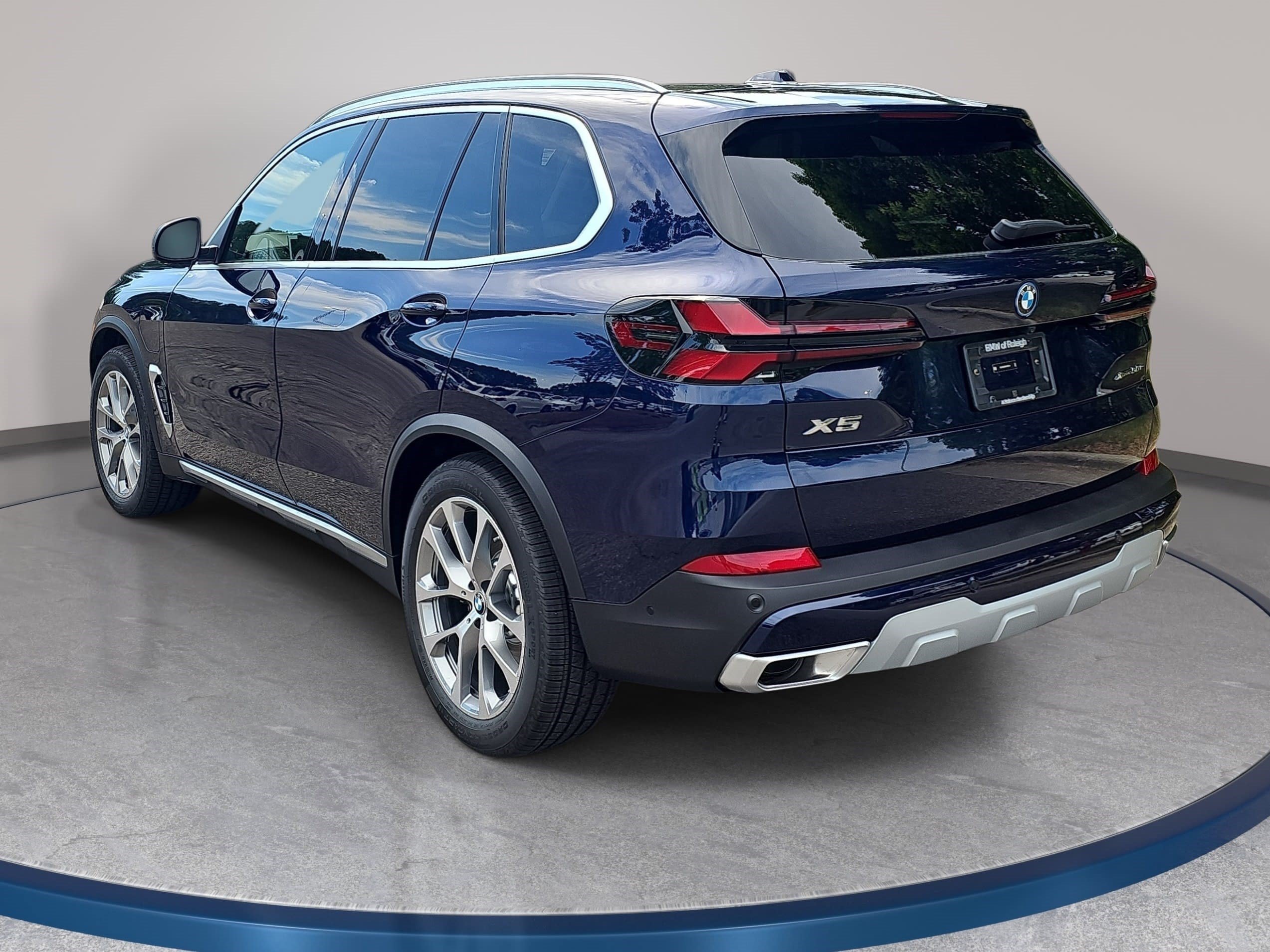 New 2026 BMW X5 xDrive50e AWD/4WD image 7