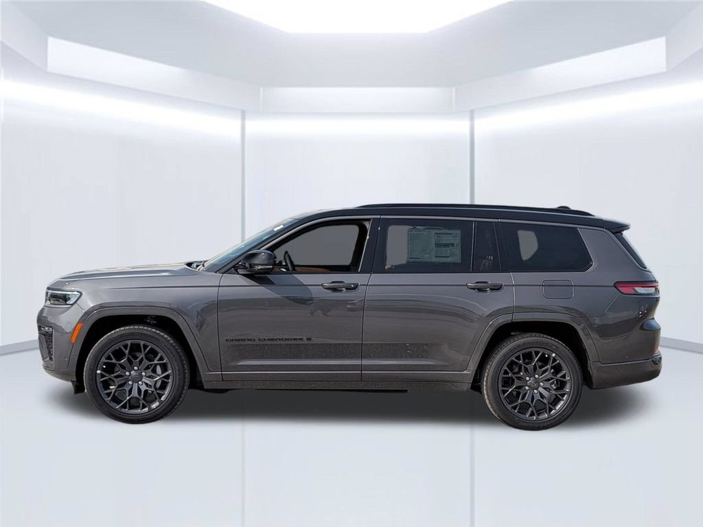 New 2026 Jeep Grand Cherokee L Summit w/ Obsidian Package AWD/4WD image 2