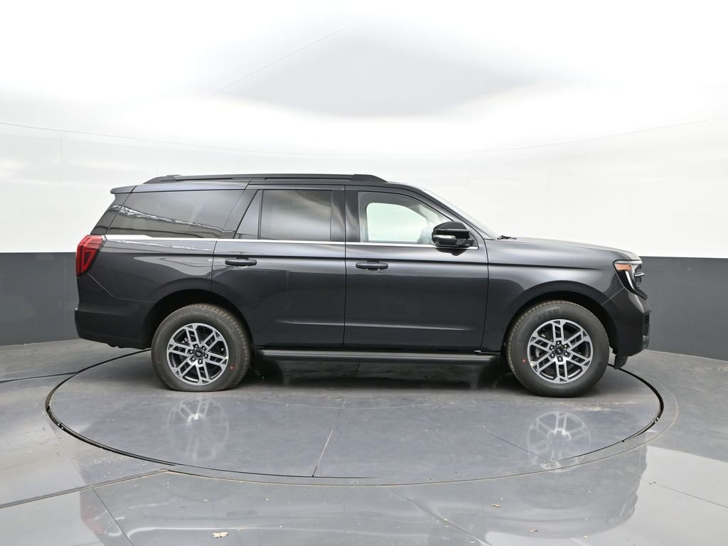 New 2026 Ford Expedition Active image 24