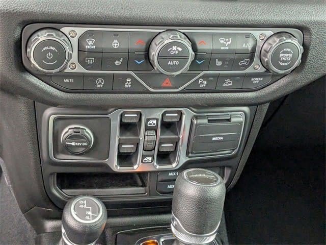 New 2026 Jeep Gladiator Sport AWD/4WD image 11