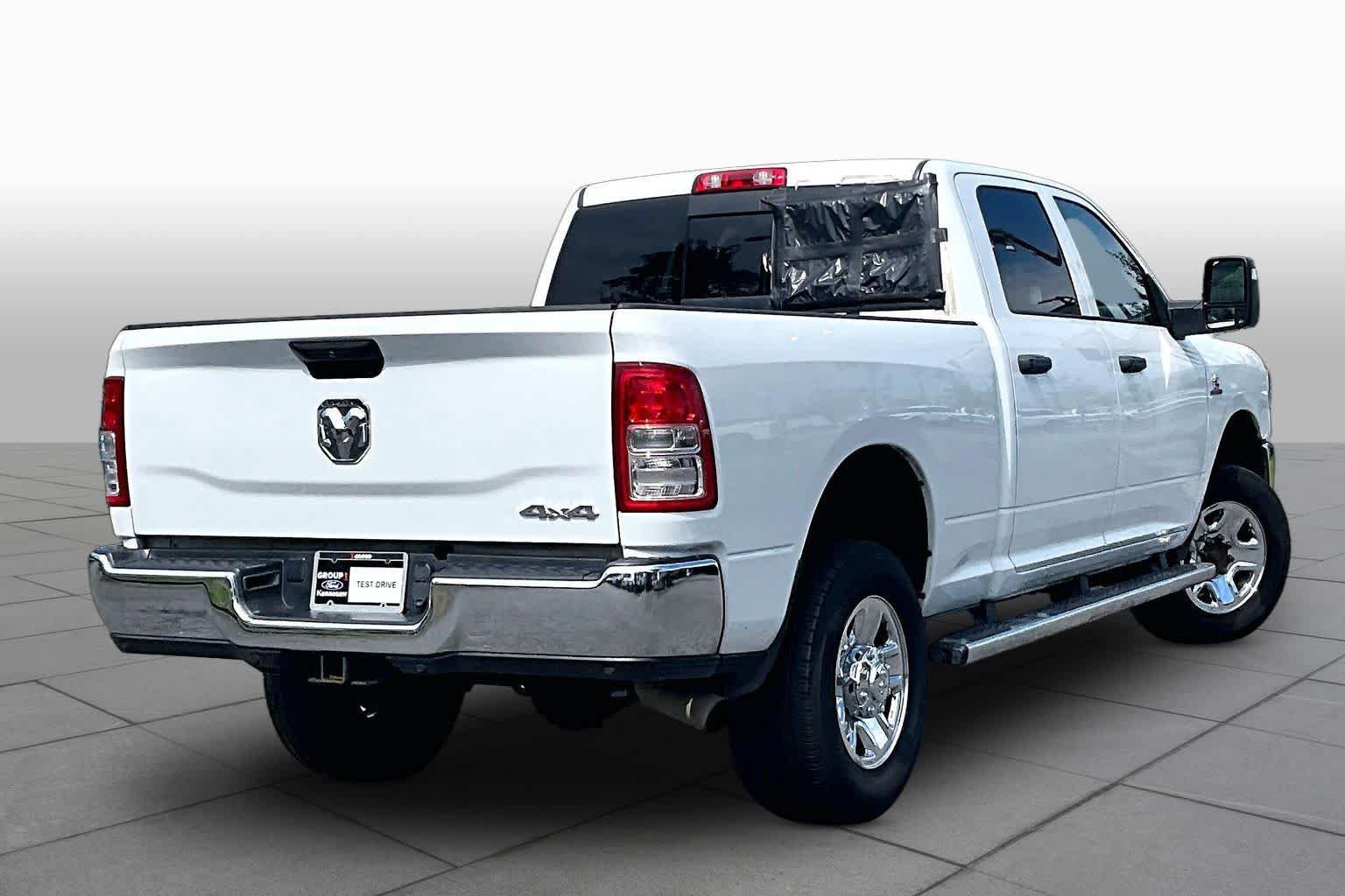Used 2024 RAM 2500 Tradesman w/ Chrome Appearance Group AWD/4WD image 13