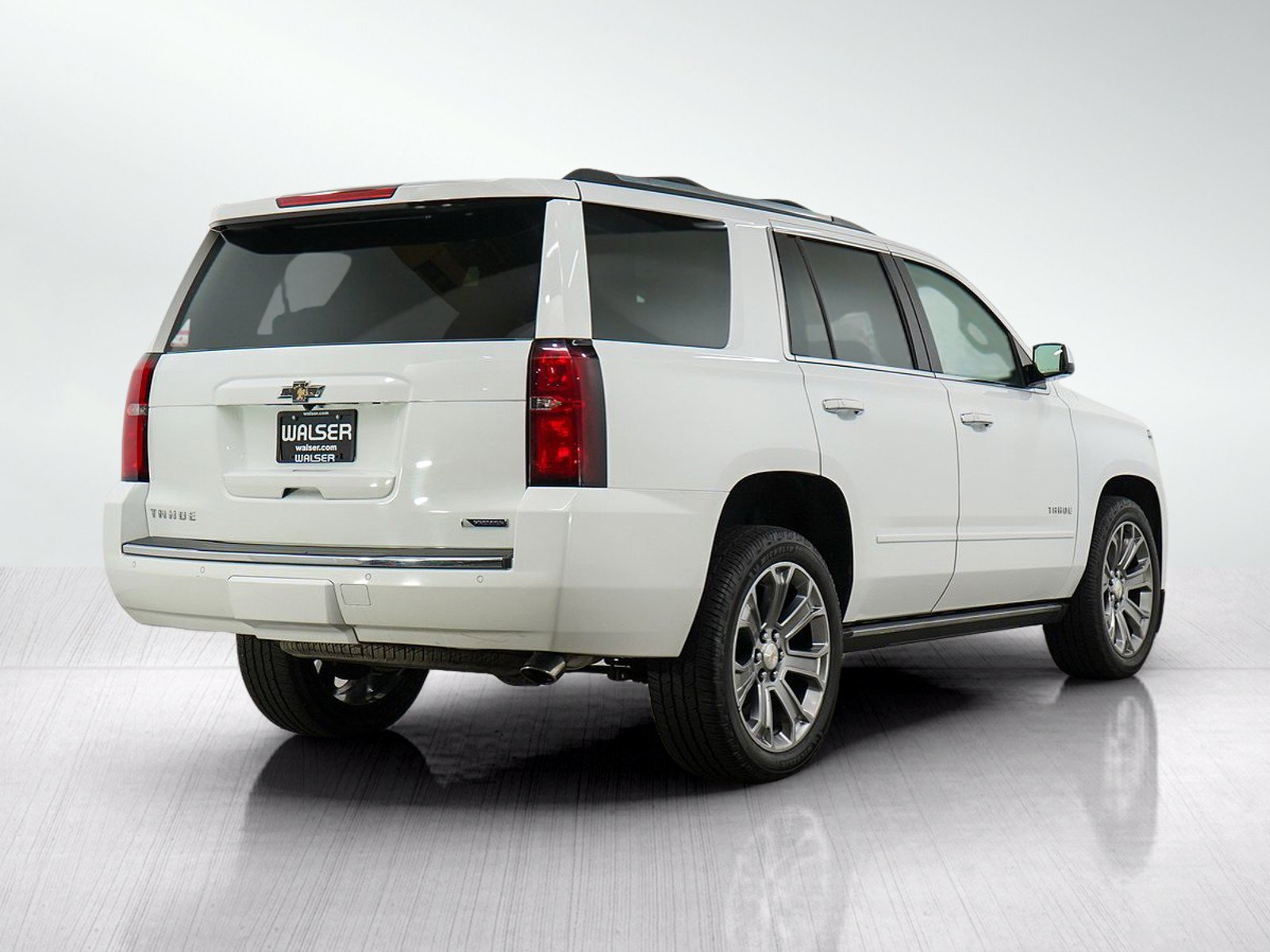 Used 2017 Chevrolet Tahoe Premier AWD/4WD image 5