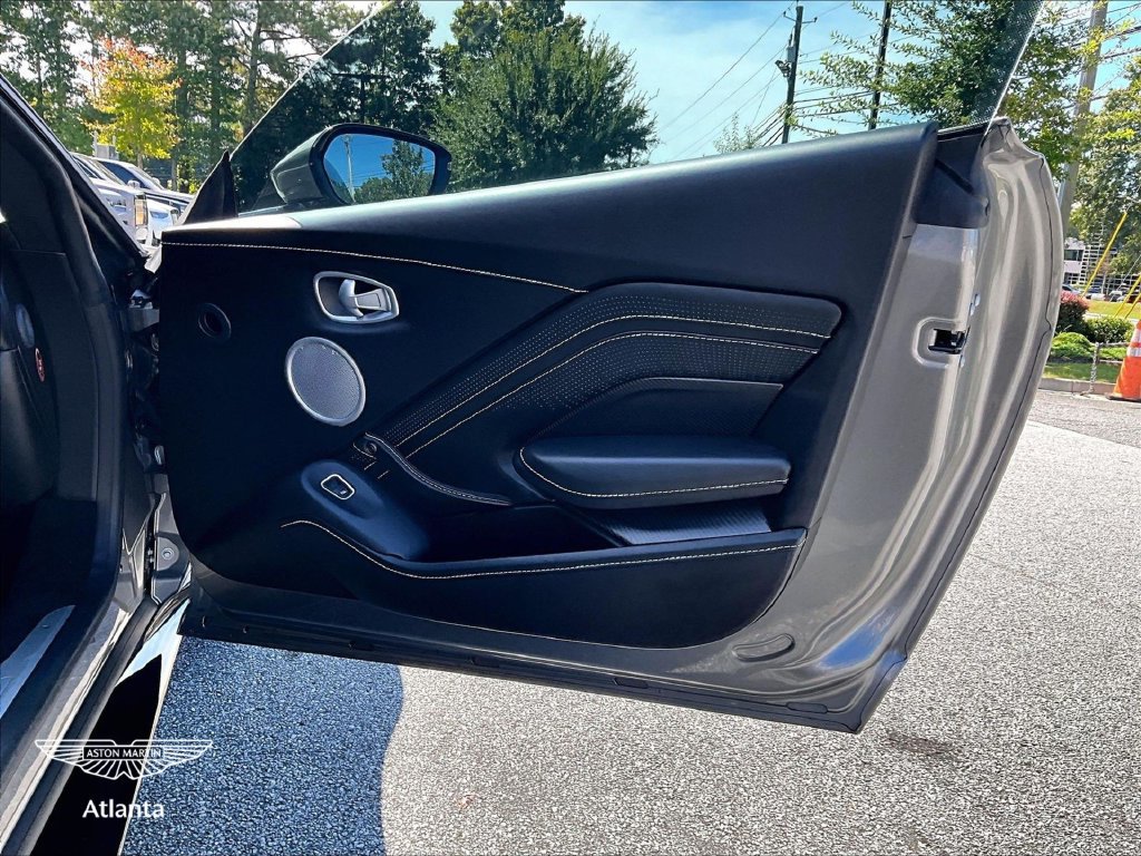 Used 2019 Aston Martin V8 Vantage Coupe RWD image 22