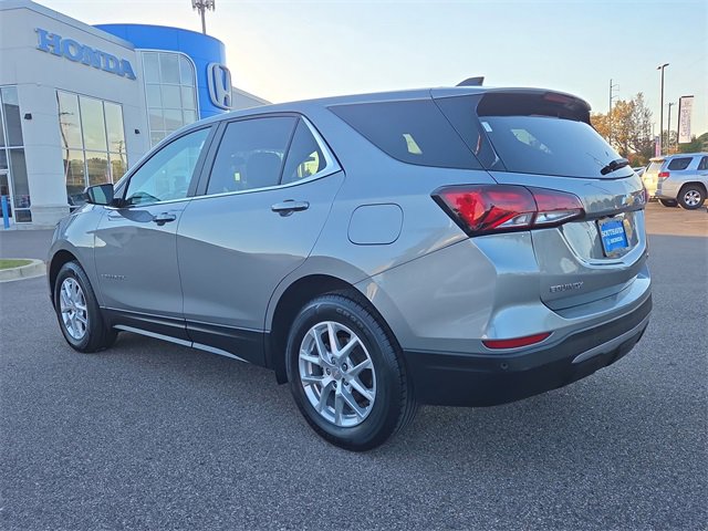 Used 2023 Chevrolet Equinox LT image 3