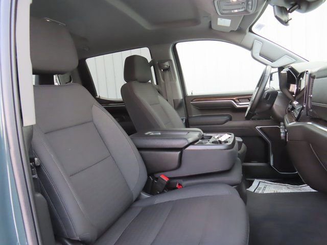 Used 2025 Chevrolet Silverado 1500 LT AWD/4WD image 28