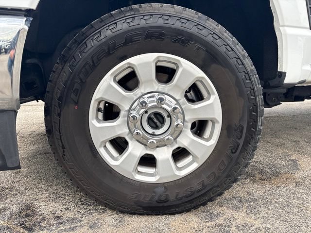 Used 2023 Ford F350 XLT w/ FX4 Off-Road Package AWD/4WD image 10