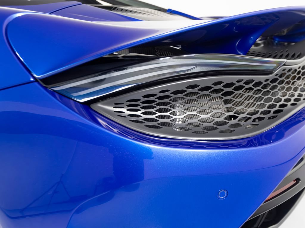 Used 2024 McLaren 750S Spider RWD image 49