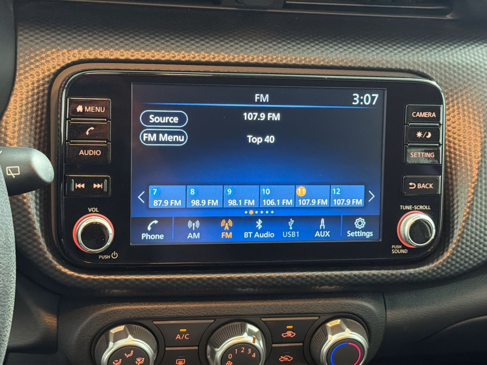Used 2024 Nissan Kicks SV FWD image 18