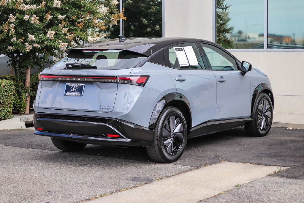 Used 2024 Nissan Ariya AWD image 6