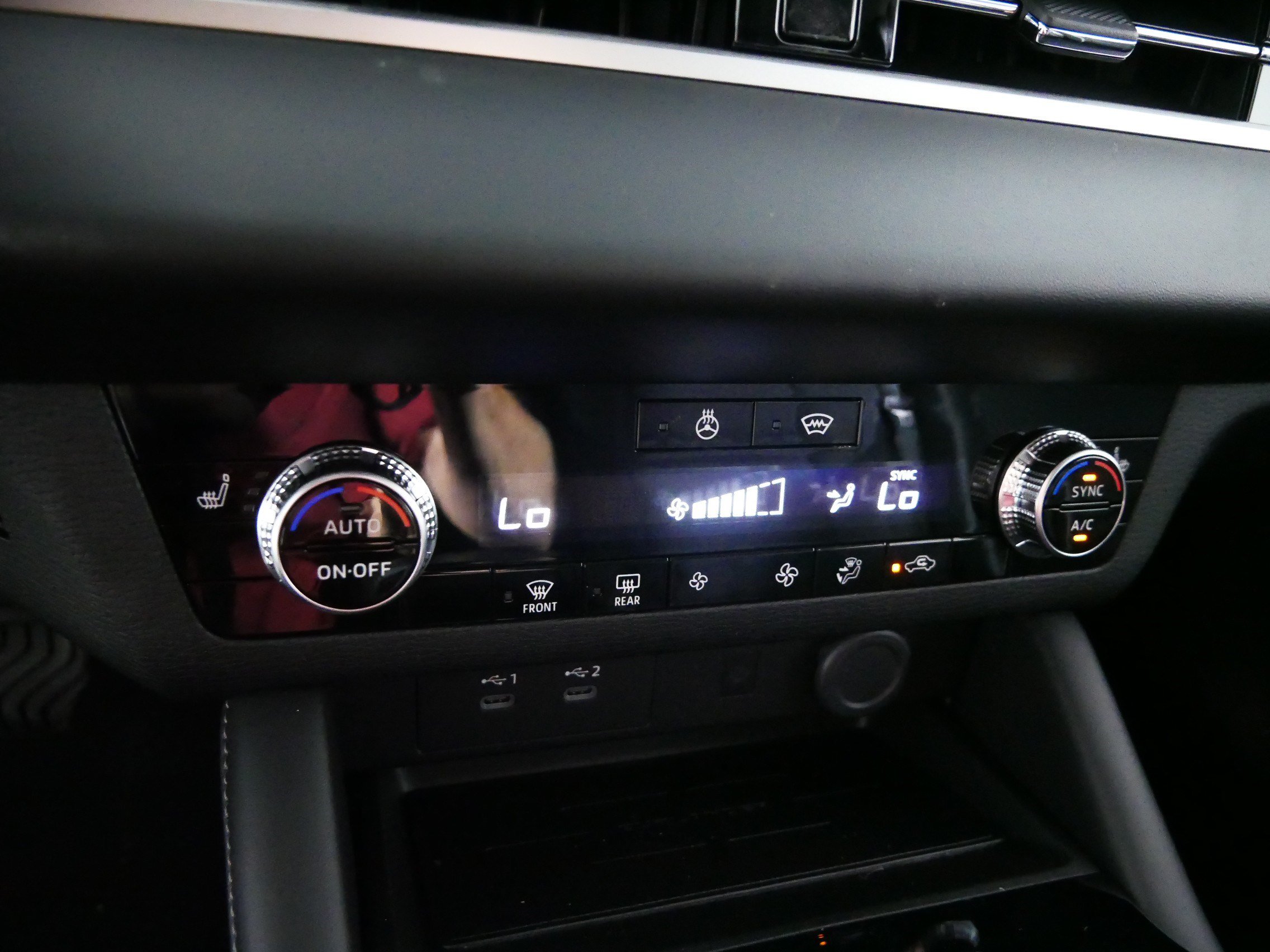 New 2026 Mitsubishi Outlander SE AWD/4WD image 7
