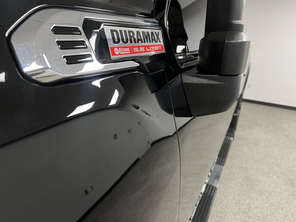 Used 2024 GMC Sierra 3500 Denali w/ Denali Reserve Package image 16