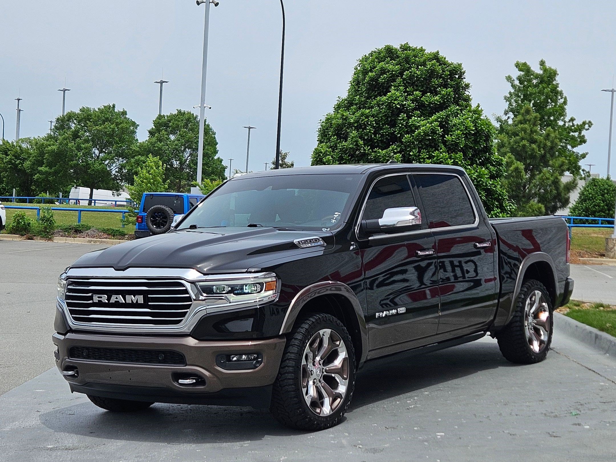 Used 2021 RAM 1500 Limited AWD/4WD image 3